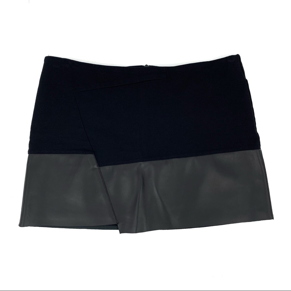 Peyton Jensen Mini Skirt M‎ Black Vegan Leather Soft Goth Streetwear Edgy Modern